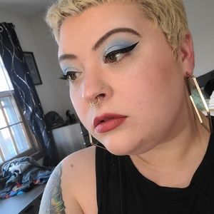 Meet your Posher, Anastasia